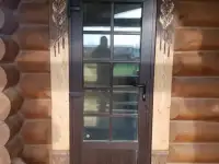 Резной деревянный наличник на окна и двери