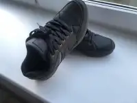 Кроссовки бу мужские GOGC