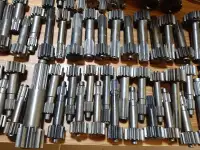 0734702 вал  HITACHI ZX40U, ZX40U-2, ZX40U-3, ZX40U-3U, ZX40U-5A, ZX40UR, ZX40UR-2, ZX40UR-3, ZX48U-3, ZX50U, ZX50U-2, Z