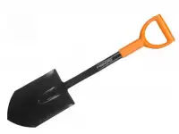 Лопату Solid фирмы Fiskars