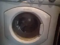 Продам стиральную машину артистон на запчасти