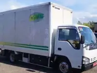 Водитель с личным грузовым автомобилем