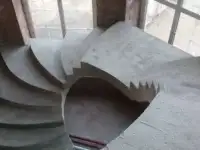 Лестницы бетонные любой сложности