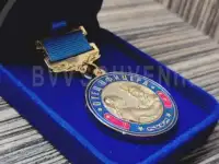 Медали,значки,жетоны,кокарды,брелоки,статуэтки, фотография 5