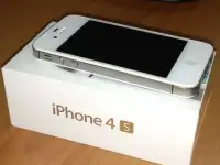 Смартфон Apple IPhone 4S 8Гб белый