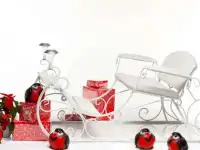 Изготовление новогодних фигур из пластика от студии объемной рекламы Reklam.ru