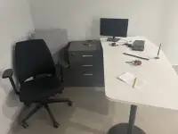 Стол офисный с тумбой