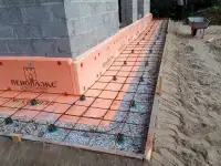 Заливка фундамента для дома. Фундамент, отмостка, площадка