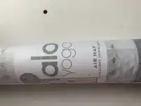 Йога Коврик Alo Yoga Mat Air 1.6mm, фотография 6