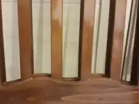 Продаю детскую кроватку с маятником и матрацем, фотография 4