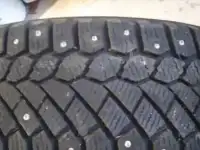 Продаю зимние б/у шины шипованные Continental 185/65 R 15 T XL 4 шт.