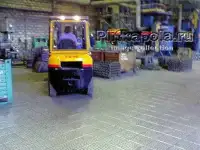Плитка металлическая для промышленных полов.