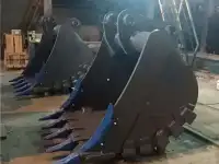 Ковш скальный для Экскаватора VolvoEC380BLC, фотография 4