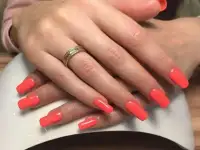 Маникюр и наращивание ногтей