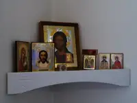 Полка для икон угловая ixoye иконостас