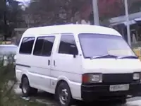 Микроавтобус Мазда Бонго Е2200