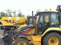 Экскаватор-погрузчик VOLVO