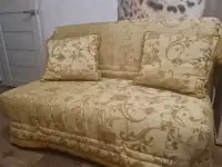 Диван