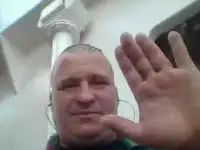 Семья(муж.жена) ищут работу у состоятельных работодателей в частном секторе.