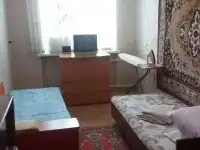 2-х комнатная на сутки у метро 
