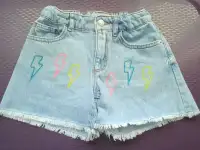 Продам брендовые шорты Zara