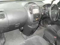 Nissan  Lafesta  7-ми местный минивен, фотография 2