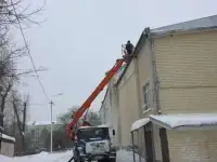 Уборка снега и сосулек