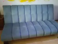 Диван
