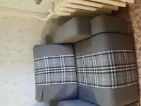 Диван и кресло