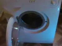 продам стиральную машину индезит