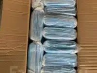 Продам Маски медицинские, перчатки виниловые, халаты, костюмы, респираторы, фотография 4