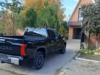 TOYOTA TUNDRA 2022, фотография 2