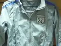 Куртки зимние и ветровки