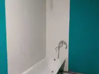 Укладка кафеля на стены, укладка плитки на пол