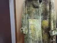 Продам красимую шубу