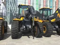 Фронтальный погрузчик XCMG ZL50GV, фотография 2