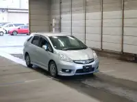 Универсал гибрид Honda Fit Shuttle Hybrid кузов GP2 модификация Hybrid Smart Selection Fine Line