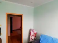 Продаётся двухэтажный дом на 3 хозяина