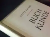 История книгопечатания  и производства бумаги  Издание Германии   Bundkunde   324 страницы  плюс 40 страниц фото-иллюс