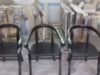 Кресло из массива дерева, фотография 2