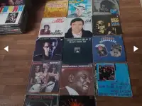 Продам пластинки 150 штук  одним лотом.