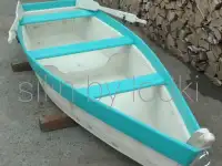 Лодка декоративная