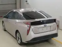 Лифтбек гибрид Toyota Prius кузов ZVW51 модификация A Touring Selection гв 2016