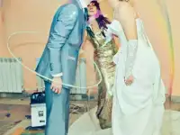 Ведущий + DJ + звуковая и световая аппаратура, ростовая кукла, шоу мыльных пузырей