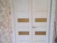 Установка дверей .