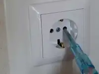 Муж на час. Услуги электрика.