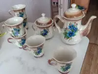 Продам глиняный чайный сервиз