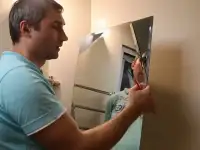 Навеска карнизов, картин, полочек