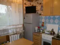Продается 1-комнатная квартиpa в Ессентуках, 1 мкр, ул. Октябрьская 448, в отличном состоянии,    45эт. кирпичного дома