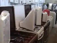 Газовые колонки, газовые плиты, циркулирующие насосы, радиаторы, вытяжки, расширительные баки, фотография 4